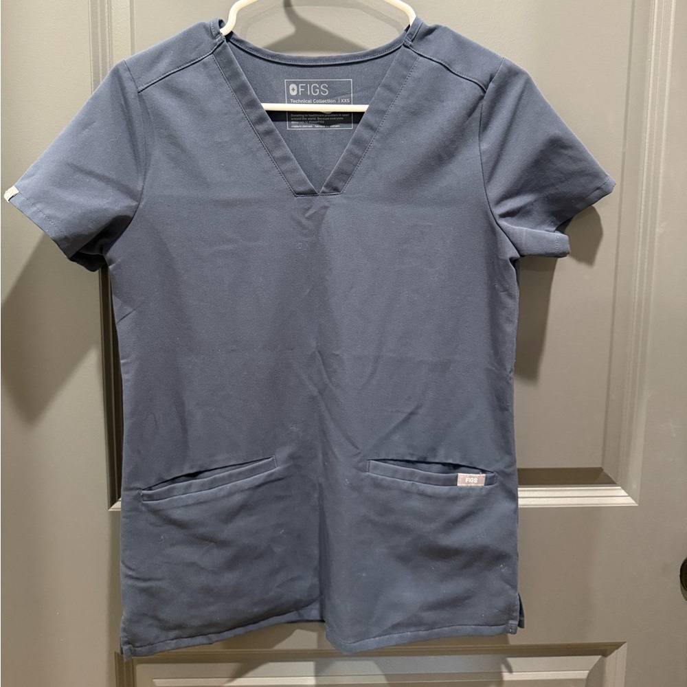 Grey FIGS scrub top XXS